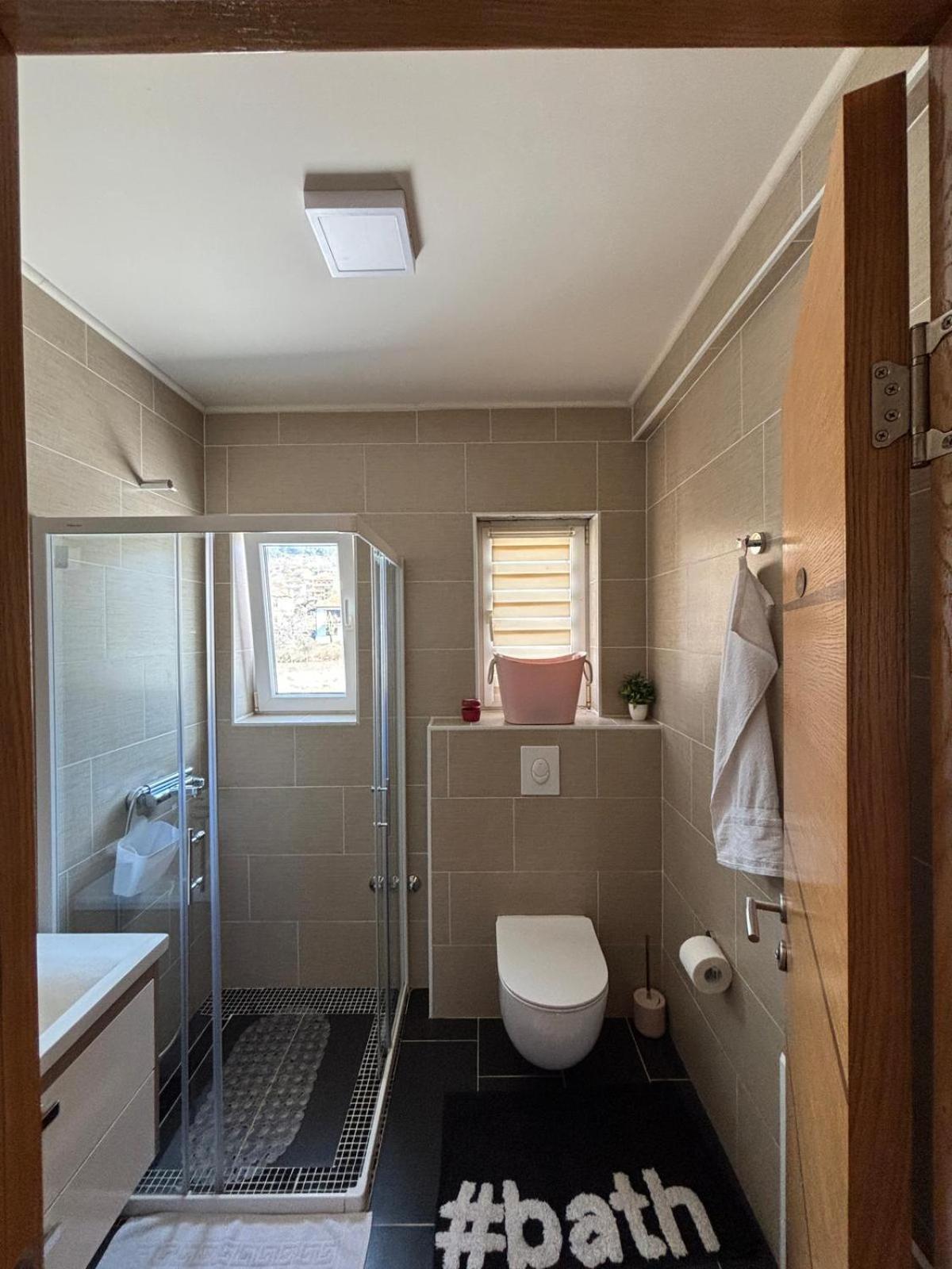 Sobe I Apartman R Bileca Ngoại thất bức ảnh