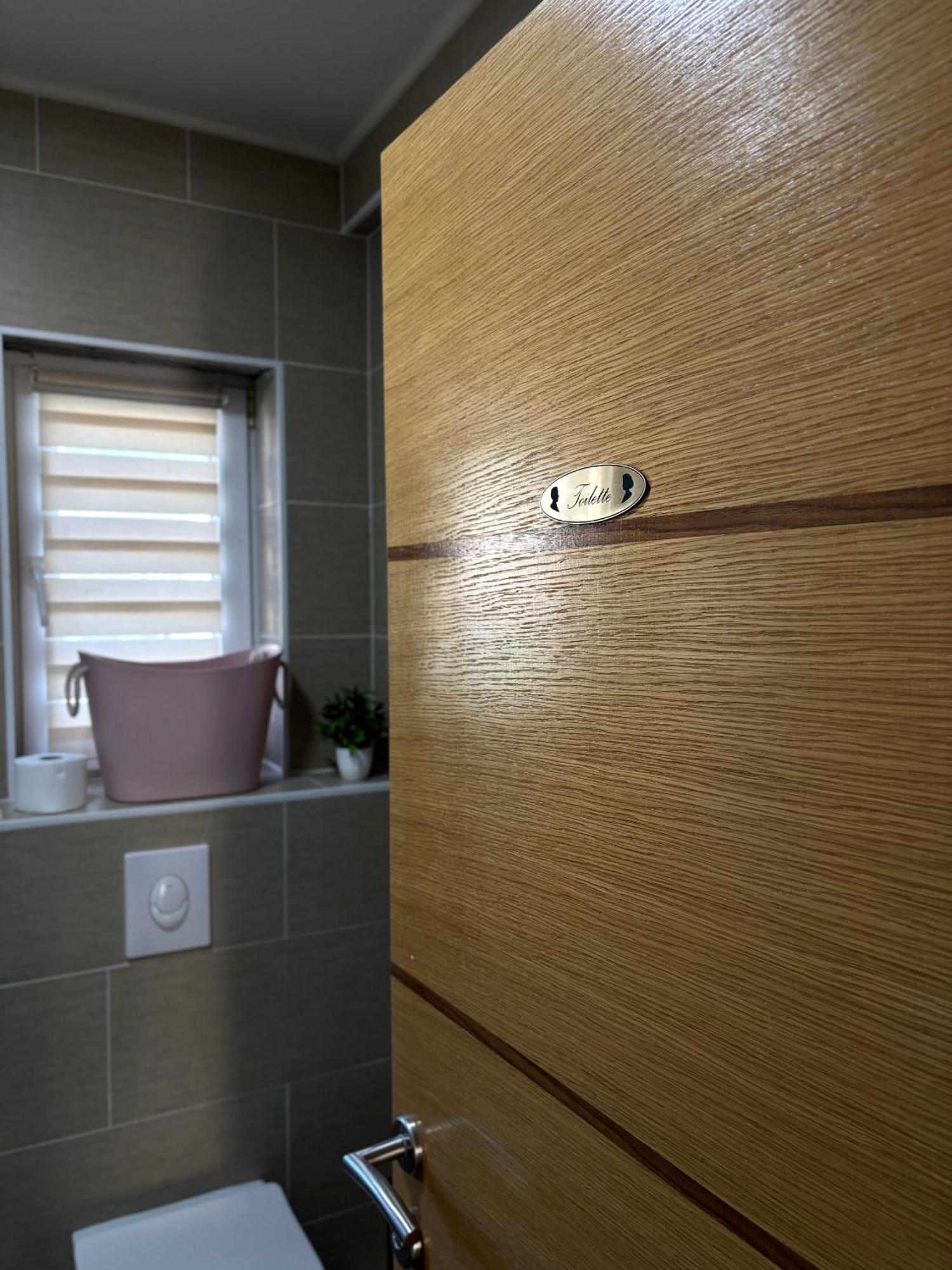 Sobe I Apartman R Bileca Ngoại thất bức ảnh
